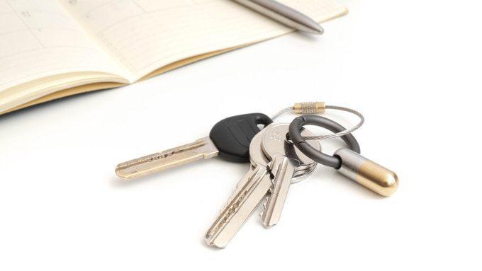 Mini Capsule Open Box Portable Keychain Charm