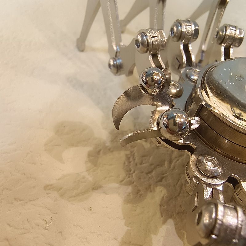 Time Spider Steel Static Puzzle Toy Decoration