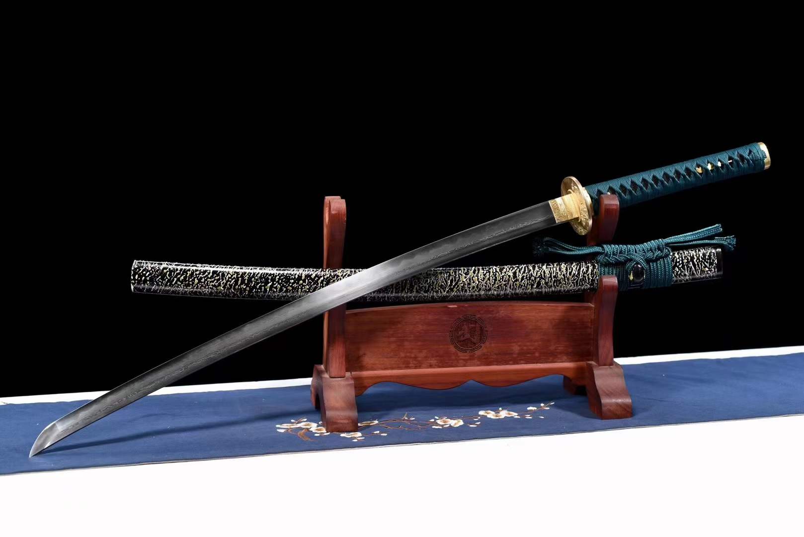Hand Forged Japanese Samurai Katana Dark Pattern Steel
