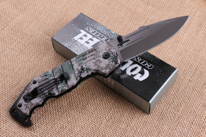 Quick-opening folding knife with camouflage handle