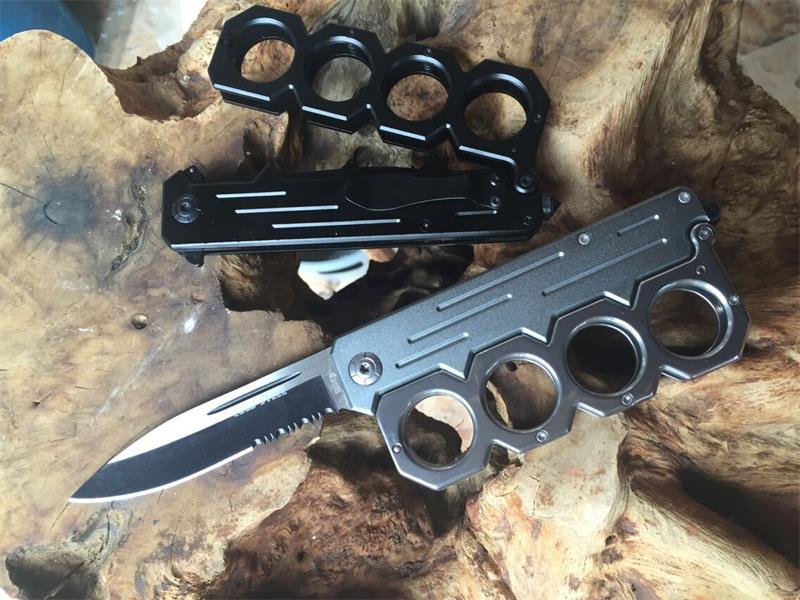 Knuckle guard quick-opening folding knife