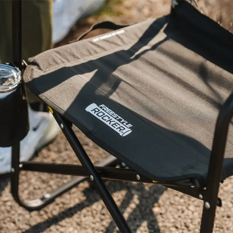 Close-up of the Freestyle Rocker Elite’s padded comfort edge for extra seating support.