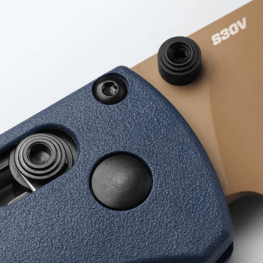 Benchmade Bugout 535FE‑05 – 3.24" CPM-S30V Blade with Crater Blue Grivory Handle