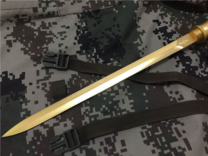 Golden Luxury Baton Knife