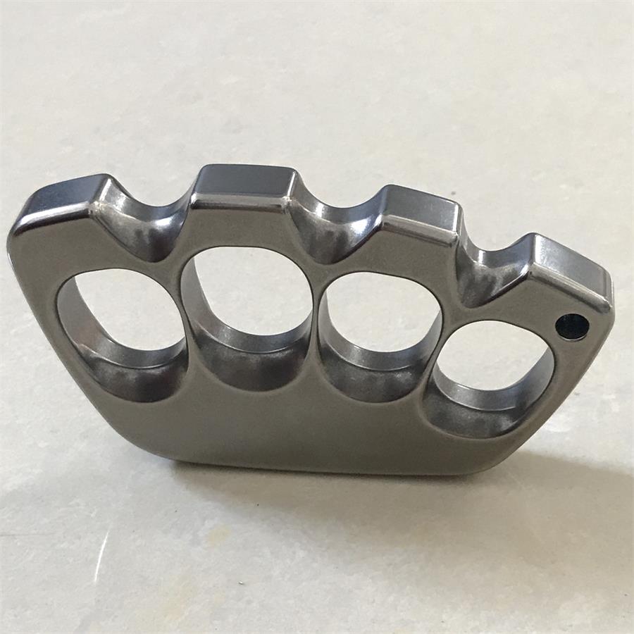 Creative Style Big Finger Hole Titanium Knuckle Dusters
