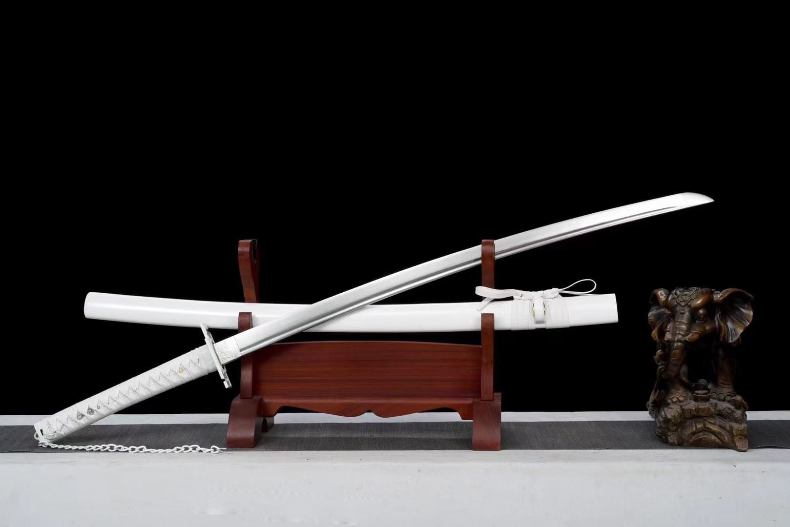 boxkatana Hand Forged Anime Bleach Ichigo Bankai Sword Tensa Zangetsu Hand Polished Spring Steel