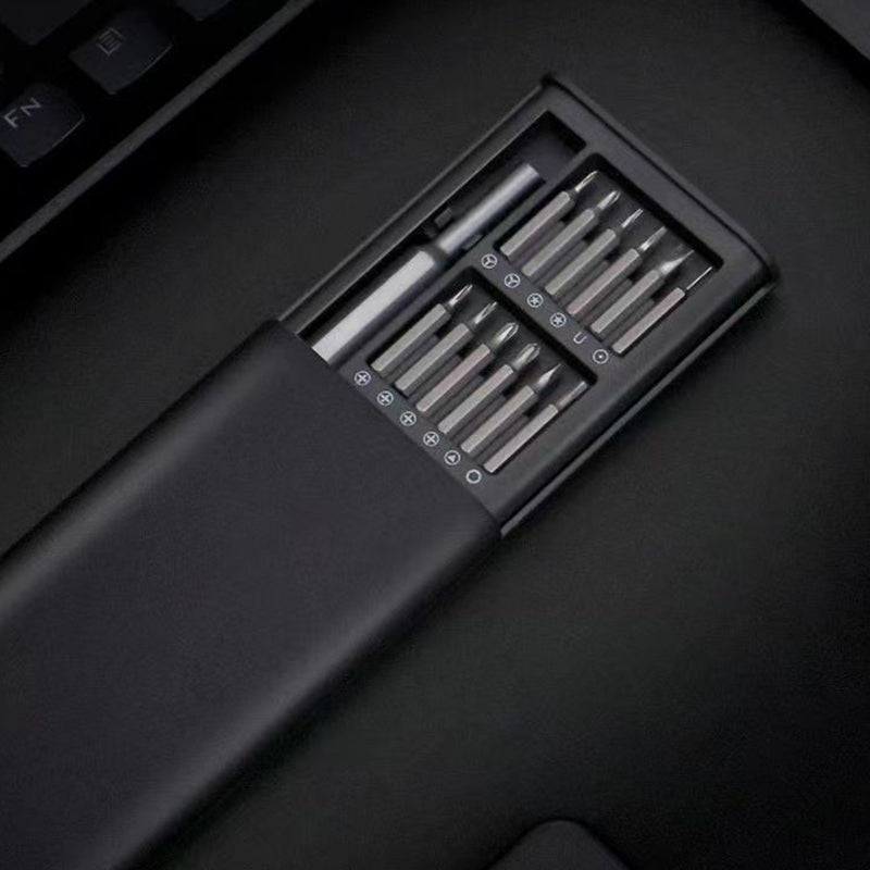 Screwdriver Suit Disassembly and Maintenance Tool