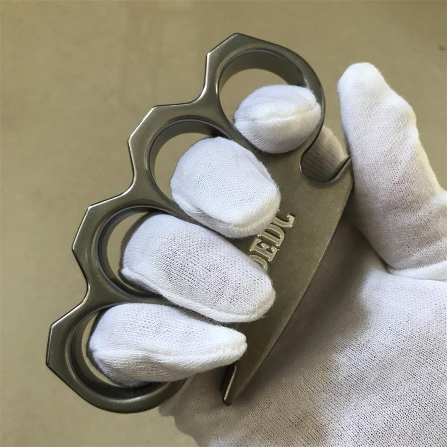 GODEDC KING OF GOD Stonewashed Classic Knuckle Dusters