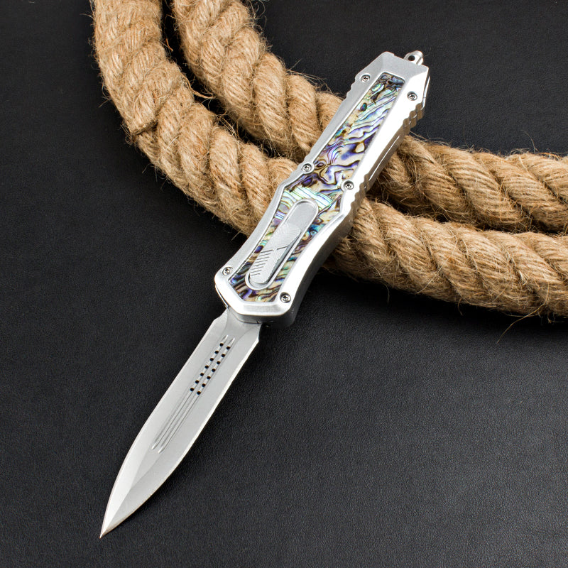 Goddess Bobbi Handle Straight Switchblade