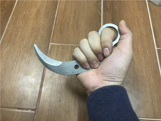 Non-sharp training claw