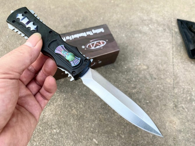 Oni Head Out-the-Front Automatic Knife