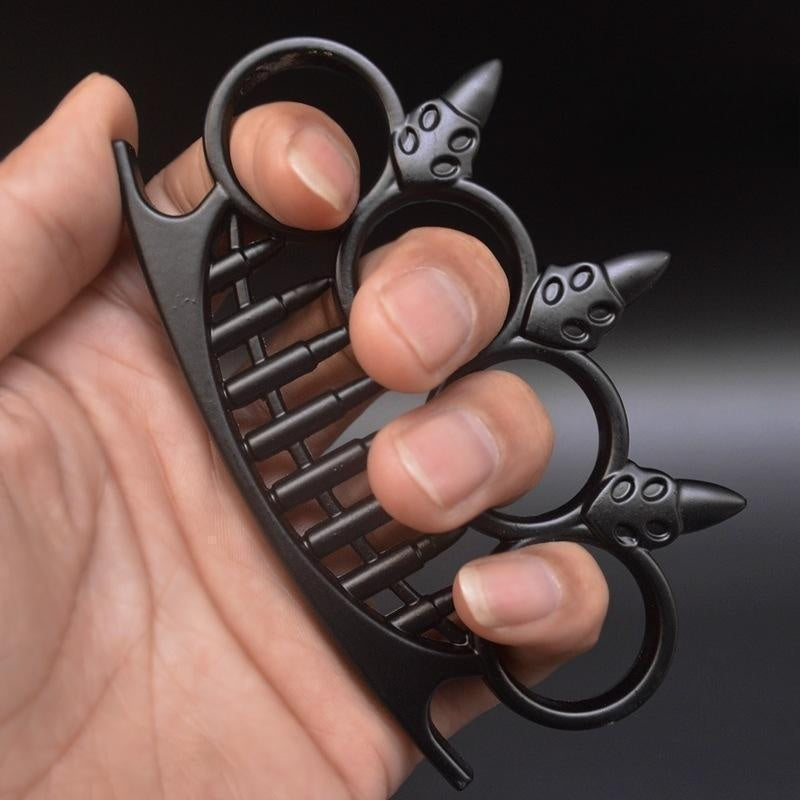 Hot Selling 3-Color Bullet Head Self-Defense Finger Tiger