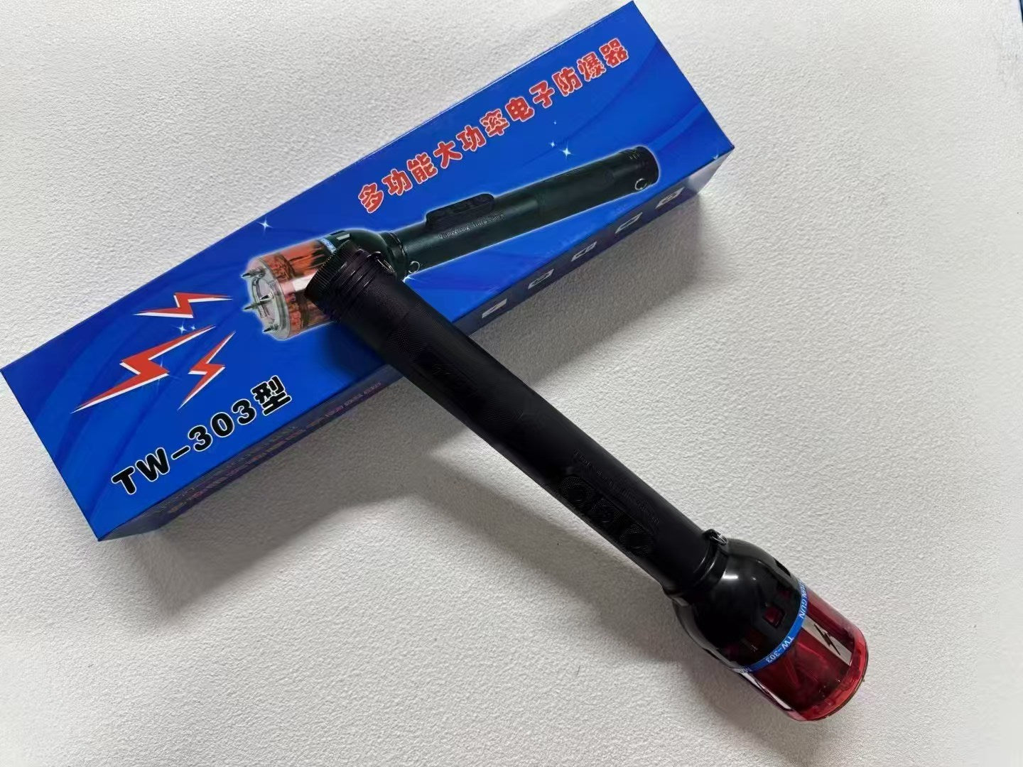 🔥303 Self-Defense Flashlight Features include high beam, alarm, anti-robbery