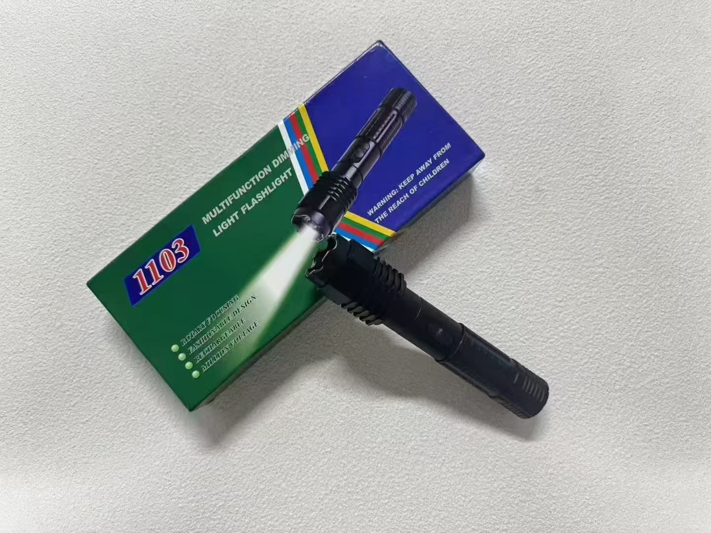 🔥1103 High-powered flashlight [Celebration] Car charger, direct charging