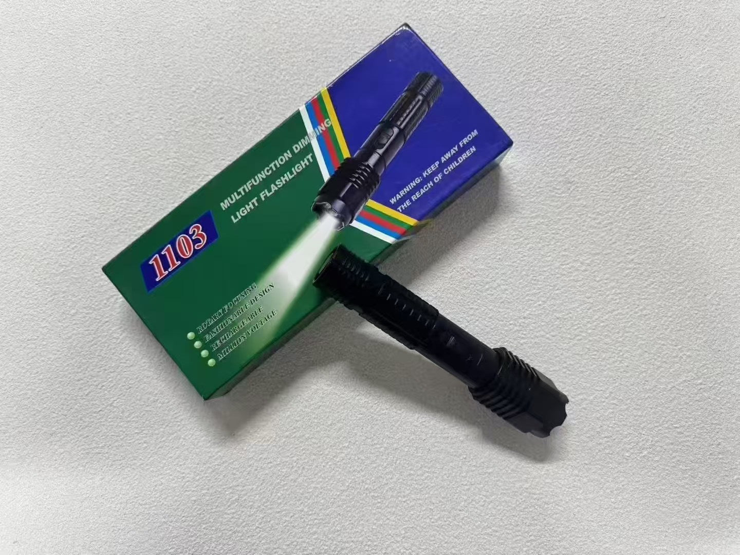 🔥1103 High-powered flashlight [Celebration] Car charger, direct charging