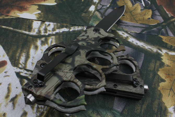 Camouflage Knuckle Guard Folding Knife