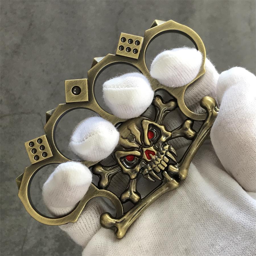 Dice Skull Brass Knuckle Duster Broken Window EDC Tool