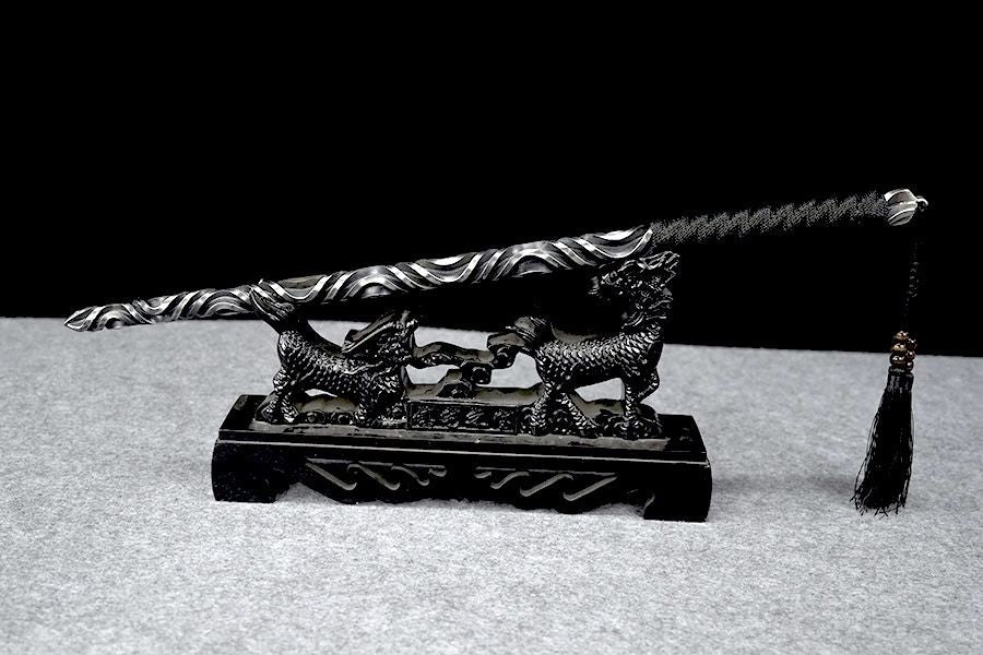 Solid One-Piece Outdoor Tool