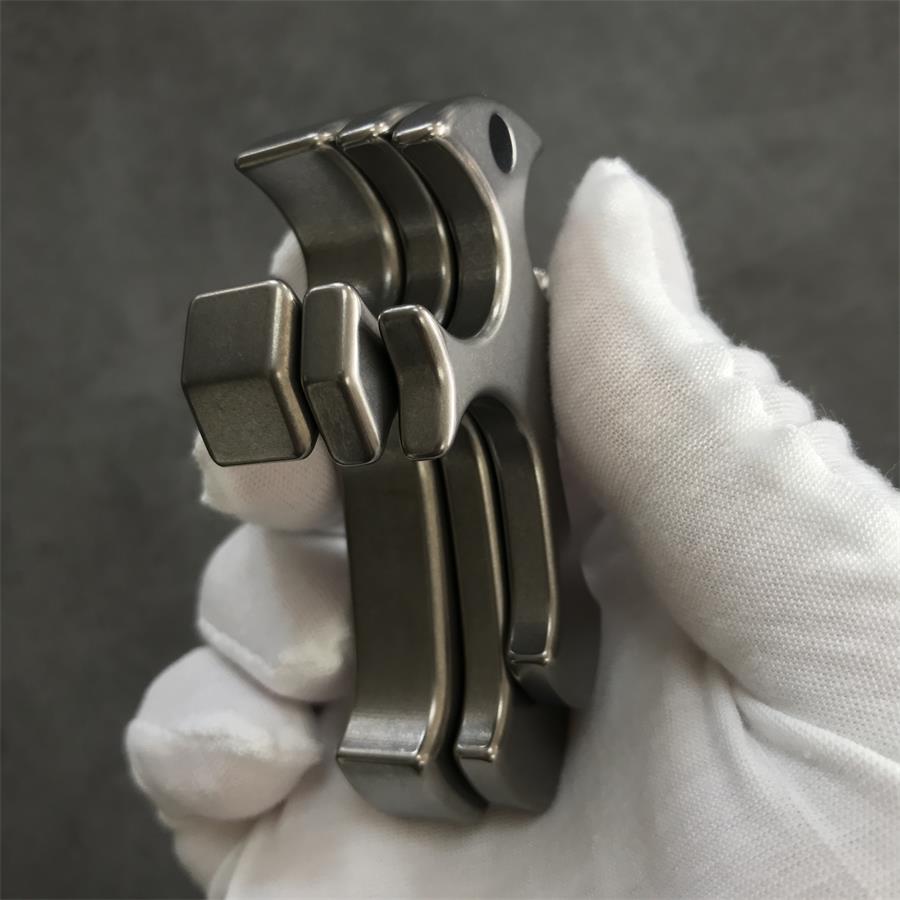 Cross Titanium Knuckle Duster Self-defense Window Breaking EDC Tool