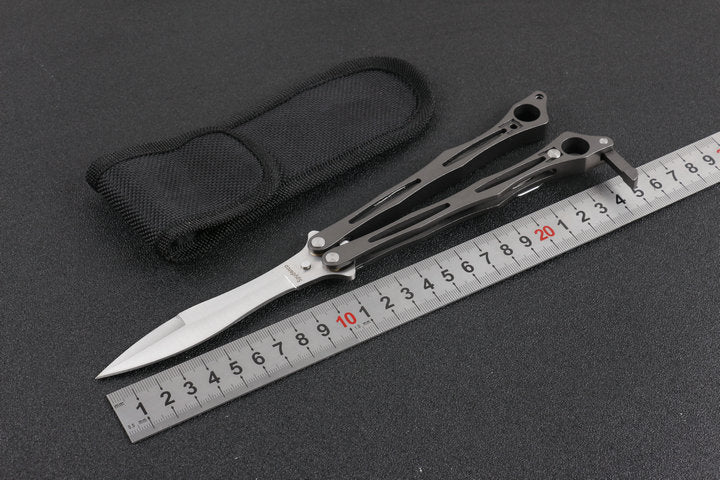Legless butterfly knife with straight blade