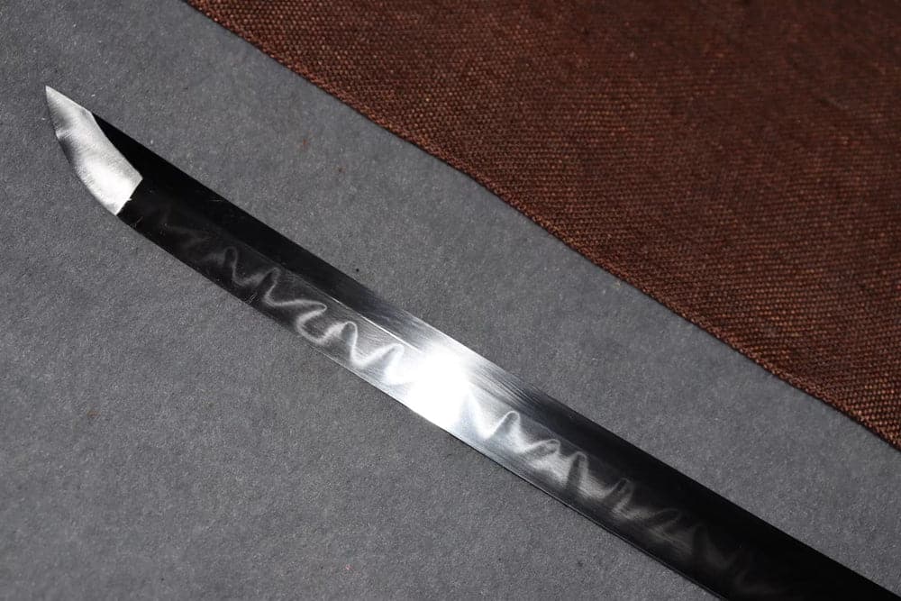 boxkatana Hand Forged Japanese Samurai Katana Dragonfly Specialty leaf pattern burnishing blade