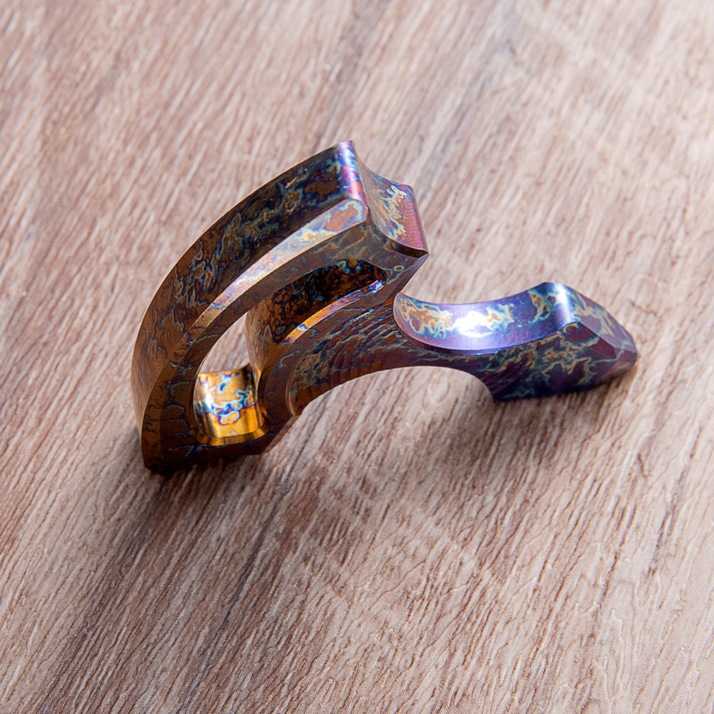 2024 New Titanium Alloy Spiked Brass Knuckles